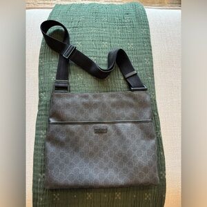 Gucci Supreme Gray and Black Monogram Messenger Bag with Black Strap
